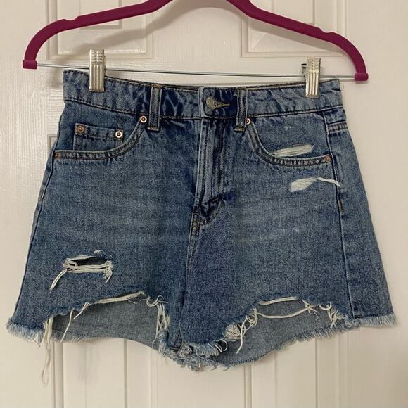 WILD FABLE • High Rise Distressed Denim Cut Off Blue Jean Shorts - Picture 2 of 4